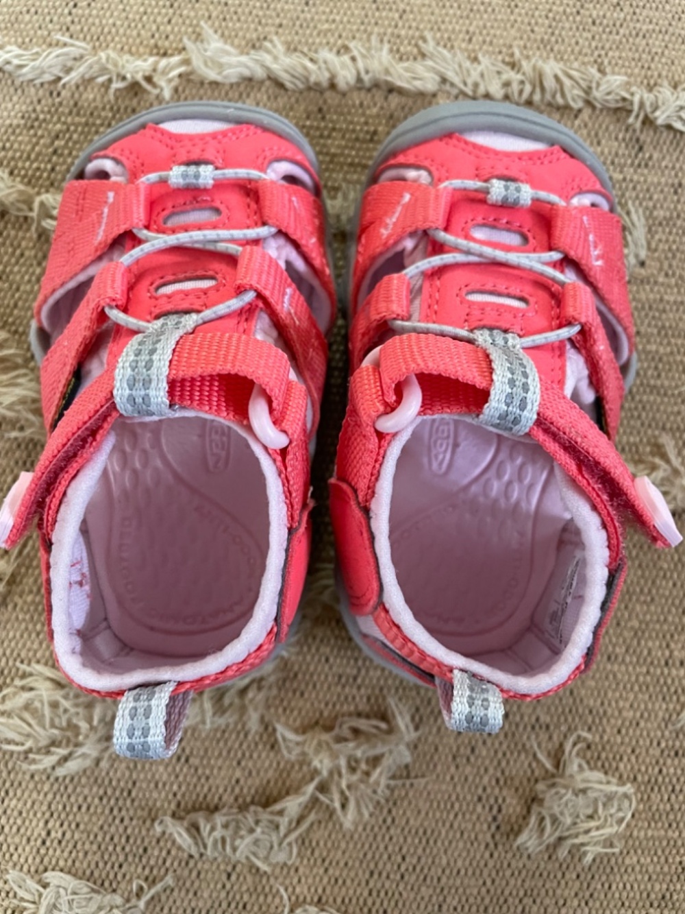 Brand new CNX KEEN toddler size 4 sandals - Picture 4 of 5